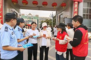 卡莱尔：贾雷斯-沃克凭借昨晚表现赢得了上场时间 整场球都有机会